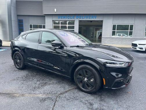 2022 Ford Mustang Mach-E California Route 1