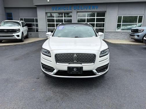 White Platinum Clearcoat Metallic 2019 Lincoln Nautilus Reserve