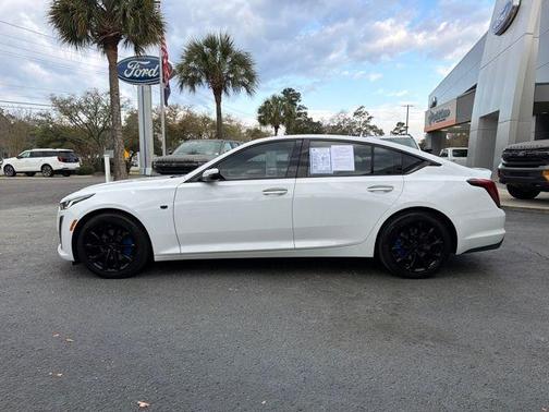 2022 Cadillac CT5 Premium Luxury RWD