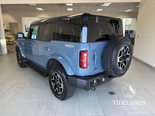 Azure Gray Metallic 2025 Ford Bronco Outer Banks