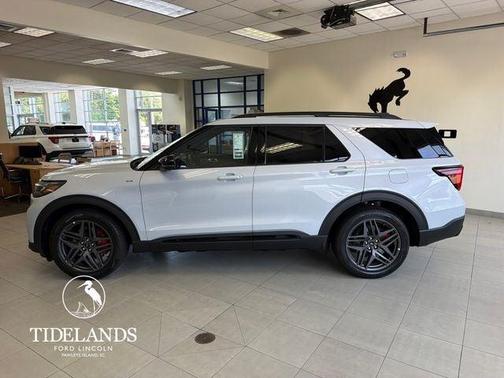 Space White Metallic 2026 Ford Explorer ST-Line