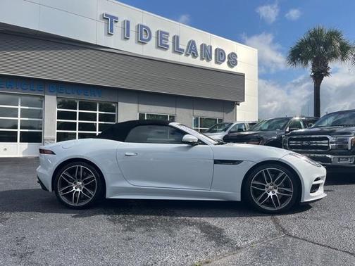 2018 Jaguar F-TYPE R