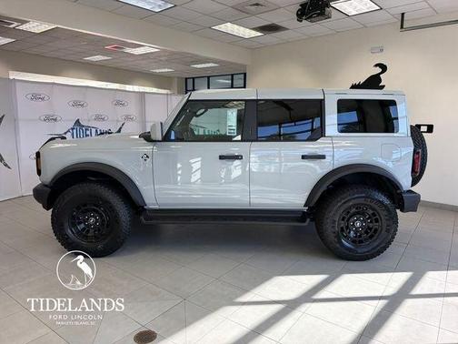 Avalanche Gray 2026 Ford Bronco Outer Banks