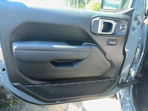 2025 Jeep Wrangler 4xe Sport S