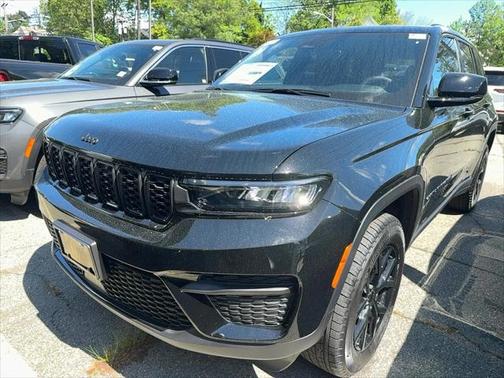 2025 Jeep Grand Cherokee Altitude