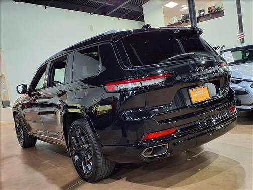 2023 Jeep Grand Cherokee L Summit Reserve