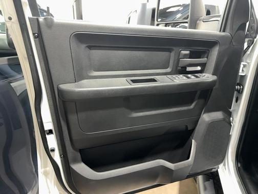 2026 RAM 2500 Warlock Crew Cab 4x4 6'4' Box