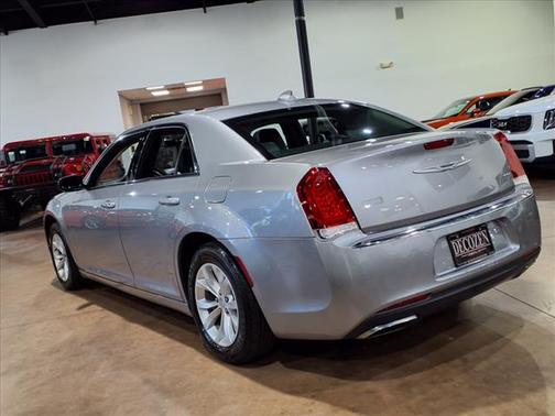 2015 Chrysler 300 Limited