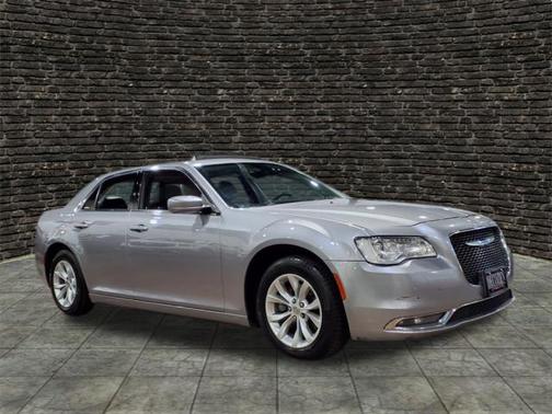 2015 Chrysler 300 Limited