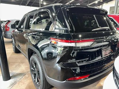 2025 Jeep Grand Cherokee Limited X