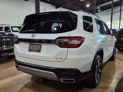 2023 Honda Pilot Elite