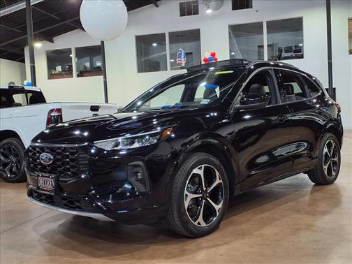 Agate Black Metallic 2023 Ford Escape ST-Line Select