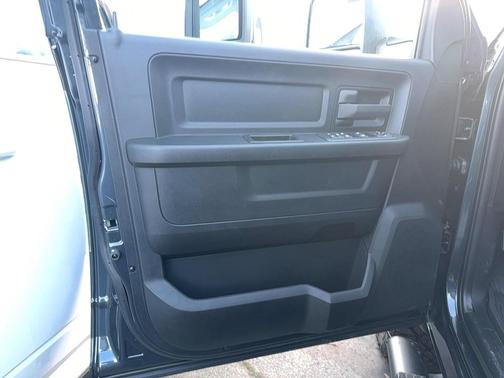 2026 RAM 2500 Warlock Crew Cab 4x4 6'4' Box