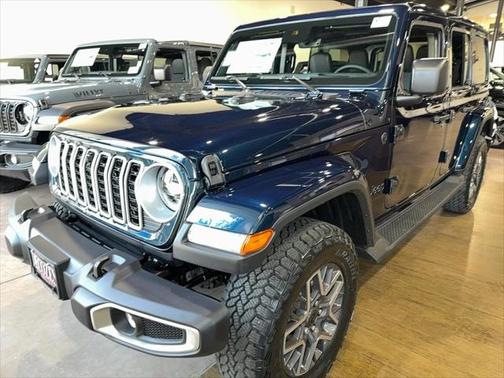 2025 Jeep Wrangler 4-Door Sahara 4x4