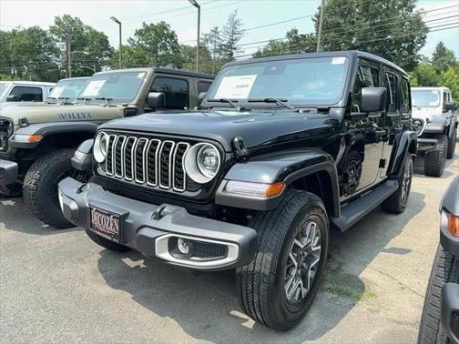 2025 Jeep Wrangler 4-Door Sahara 4x4