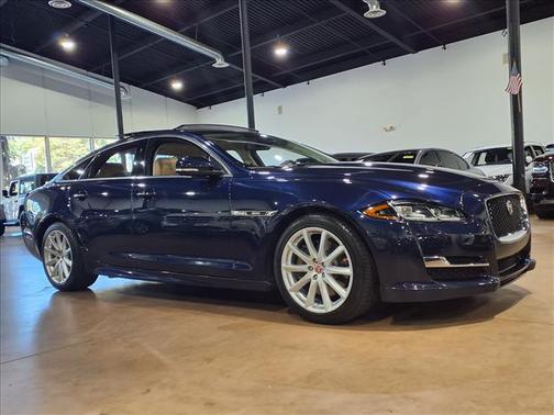 2017 Jaguar XJ XJ R-Sport