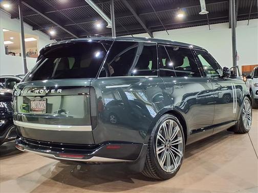 2024 Land Rover Range Rover P530 Autobiography LWB