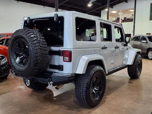 2011 Jeep Wrangler Unlimited Sahara