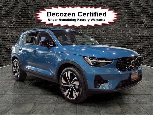 Cloud Blue 626 2024 Volvo XC40 B5 Ultimate Dark Theme