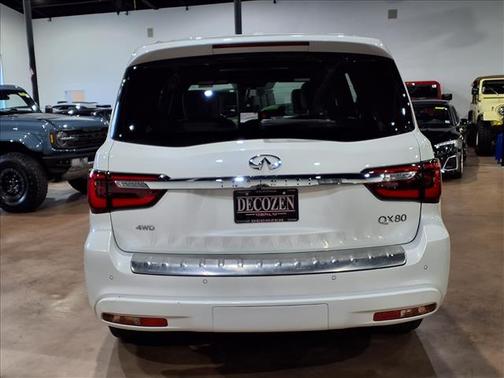 2023 INFINITI QX80 Sensory