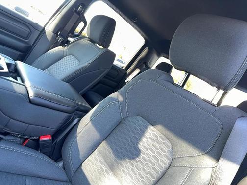 2026 RAM 1500 Warlock Crew Cab 4x4 5'7' Box