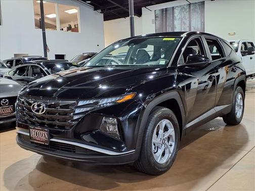 2023 Hyundai TUCSON SE