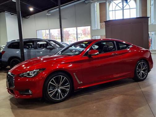 2022 INFINITI Q60 LUXE AWD