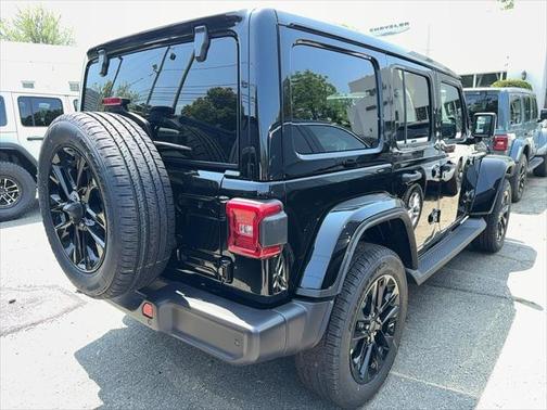 2025 Jeep Wrangler 4xe Sahara