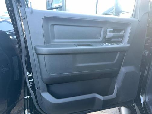 2026 RAM 2500 Warlock Crew Cab 4x4 6'4' Box