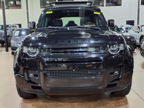 2023 Land Rover Defender 110 X-Dynamic SE