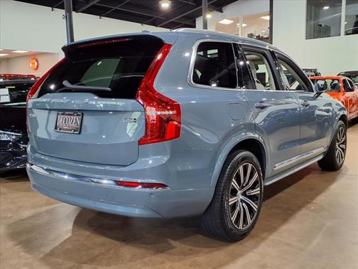 2023 Volvo XC90 B5 Plus Bright Theme