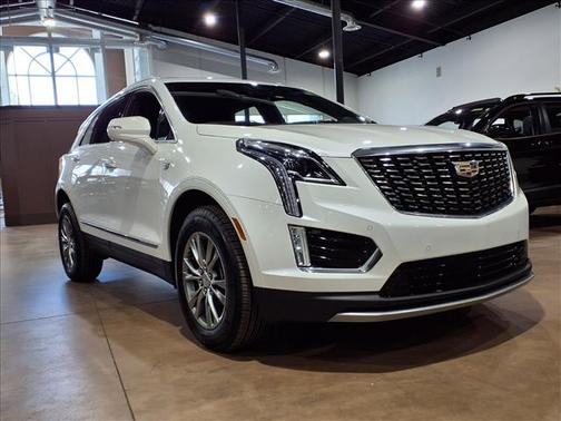 Crystal White Tricoat 2023 Cadillac XT5 Premium Luxury