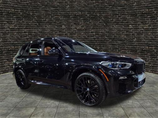 2021 BMW X5 M50i