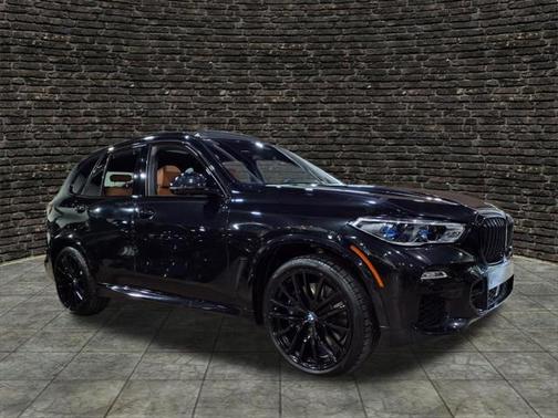 2021 BMW X5 M50i
