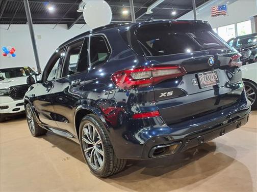 Carbon Black Metallic 2023 BMW X5 xDrive40i