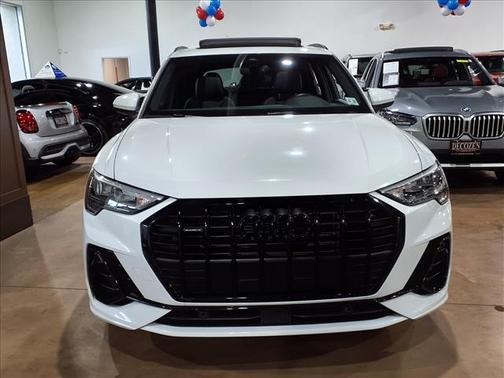 Glacier White Metallic 2022 Audi Q3 45 S line Premium