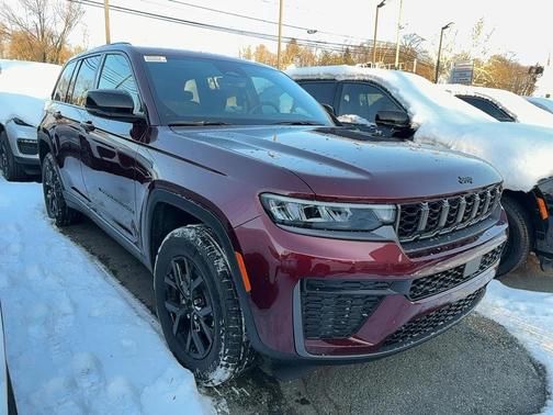 2026 Jeep Grand Cherokee Altitude