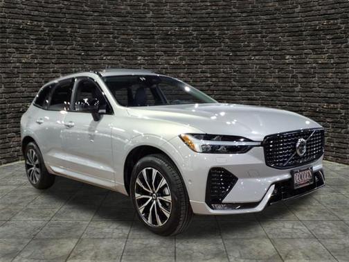 2025 Volvo XC60 B5 Plus