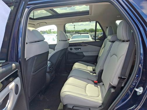 2025 Honda Pilot Touring