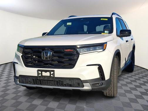 2023 Honda Pilot TrailSport