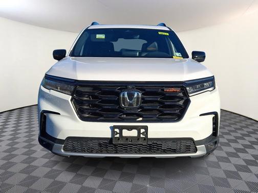 2023 Honda Pilot TrailSport