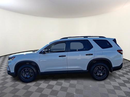 2023 Honda Pilot TrailSport