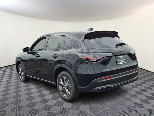 Crystal Black Pearl Bk 2027 Honda HR-V LX