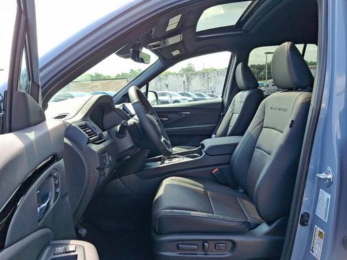 2025 Honda Ridgeline Black Edition