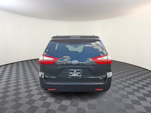 2015 Toyota Sienna XLE Premium