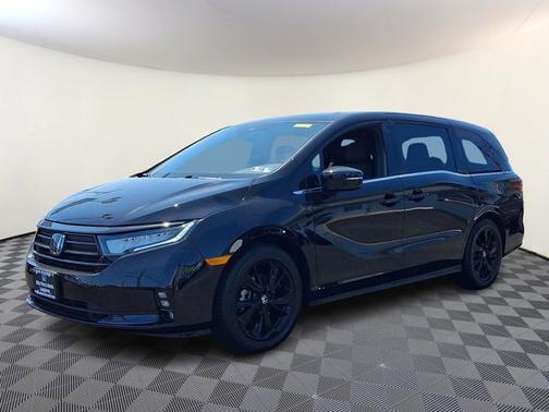 Crystal Black Pearl 2024 Honda Odyssey Sport