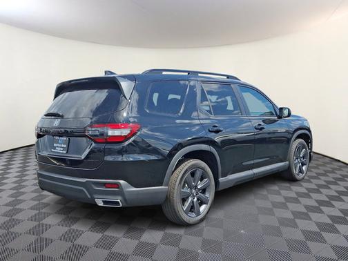 2025 Honda Pilot Sport