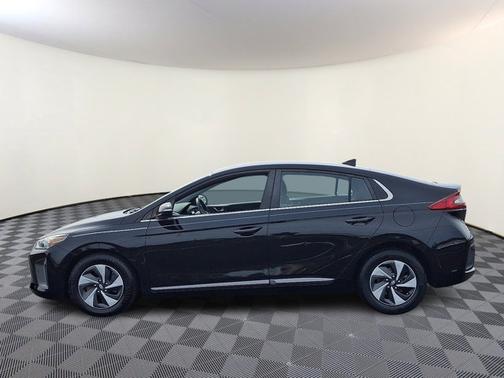 2018 Hyundai IONIQ Hybrid SEL
