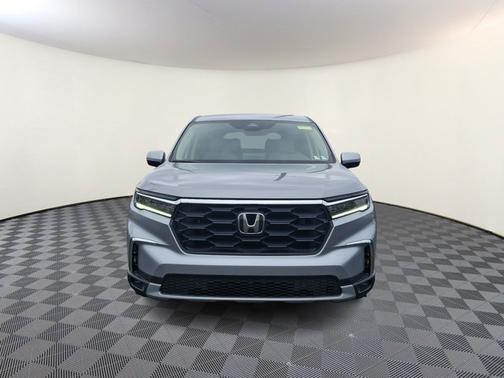 Lunar Silver Metallic 2025 Honda Pilot EX-L