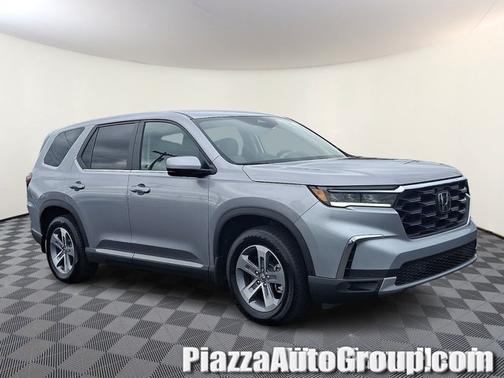 Lunar Silver Metallic 2025 Honda Pilot EX-L
